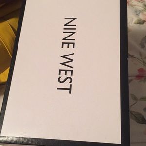 Nine West natural pumps